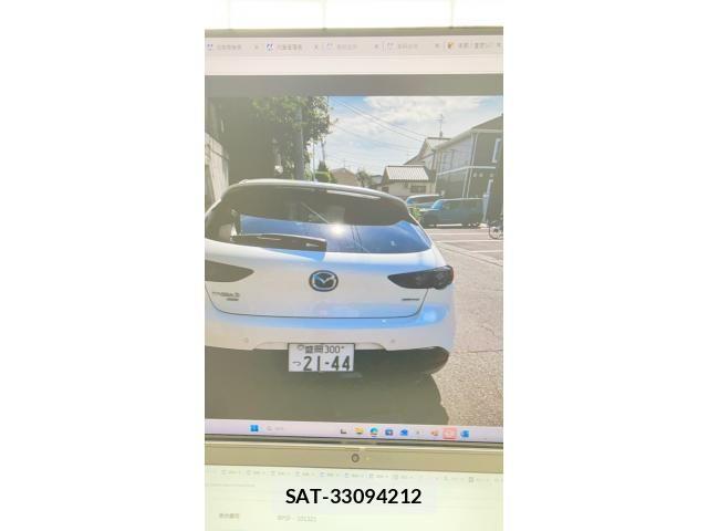 Mazda MAZDA3 2019-07 8660088-3