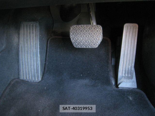 Mazda MAZDA3 2019-05 8660092-25