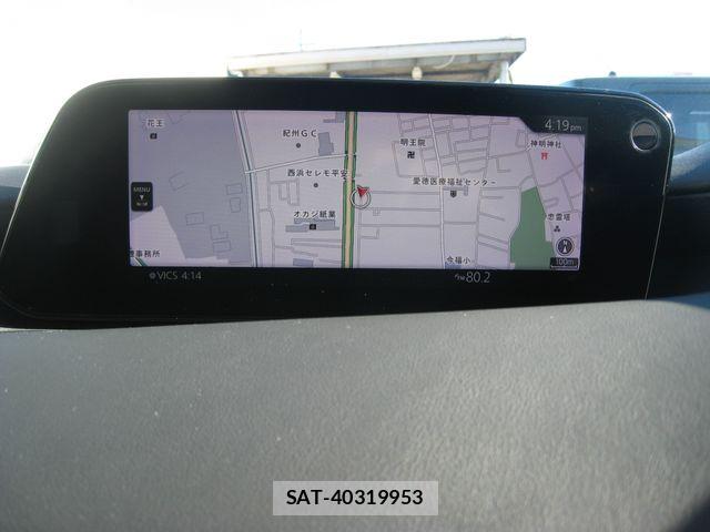 Mazda MAZDA3 2019-05 8660092-4