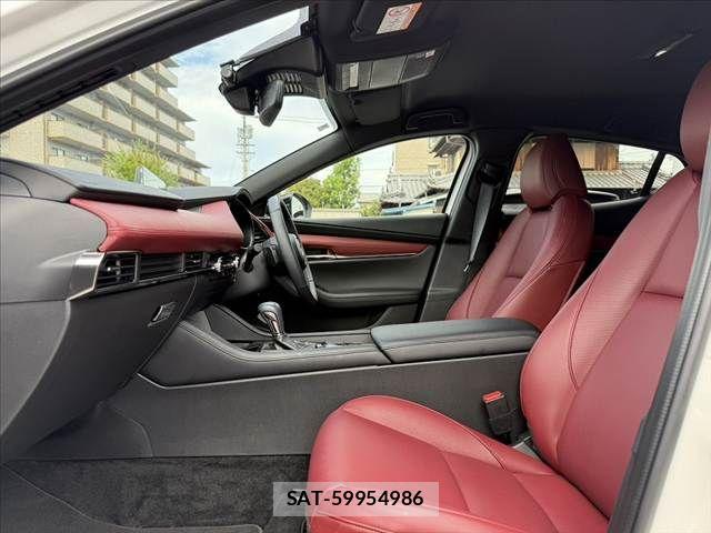 Mazda MAZDA3 2025-09 8660086-16