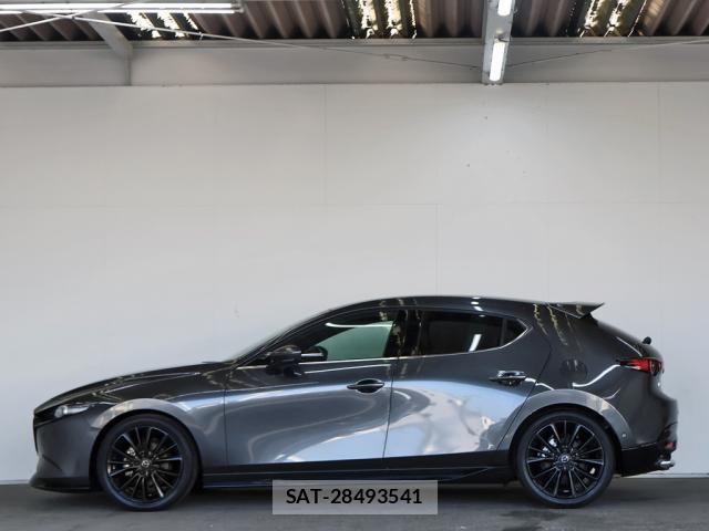 Mazda MAZDA3 2021-03 8685904-11
