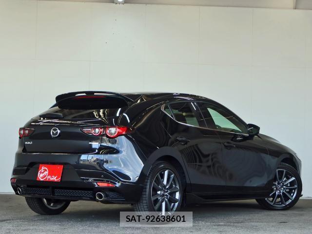 Mazda MAZDA3 2023-06 8685901-13