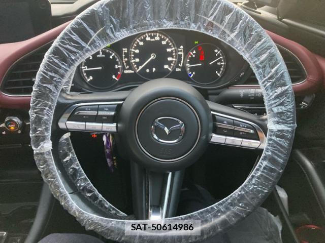 Mazda MAZDA3 2021-11 8685903-12