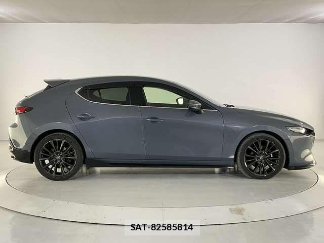 Mazda MAZDA3 2020-06 8685905-6