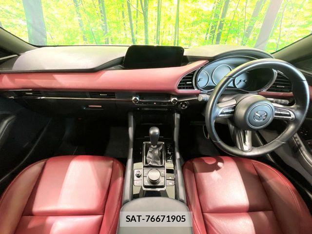 Mazda MAZDA3 2022-02 8743657-1