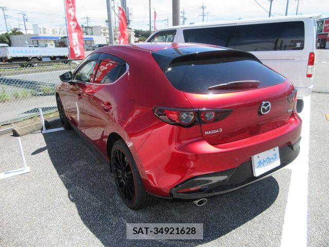 Mazda MAZDA3 2019-07 8743660-3
