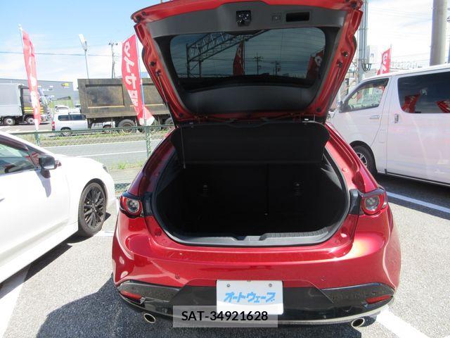 Mazda MAZDA3 2019-07 8743660-6