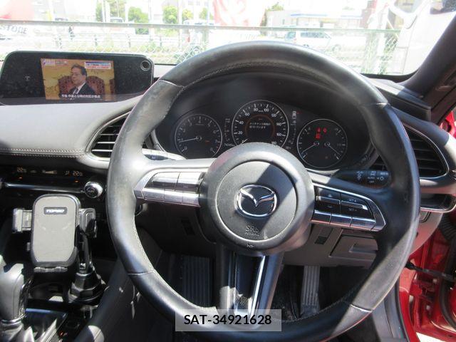 Mazda MAZDA3 2019-07 8743660-8