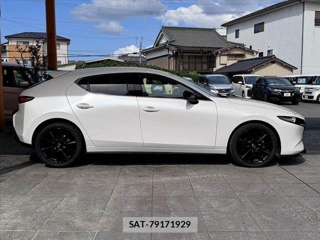 Mazda MAZDA3 2022-11 8743653-10