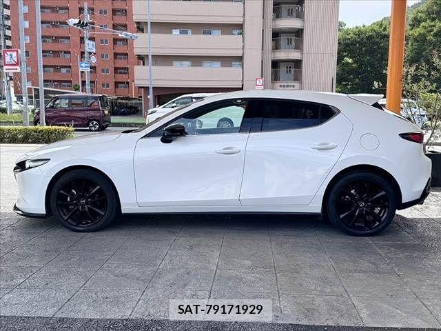 Mazda MAZDA3 2022-11 8743653-11