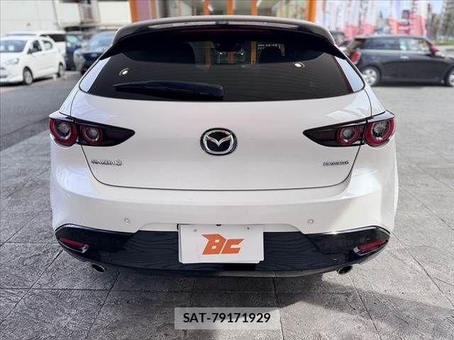 Mazda MAZDA3 2022-11 8743653-13