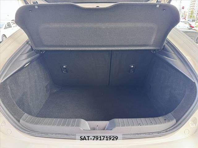 Mazda MAZDA3 2022-11 8743653-19