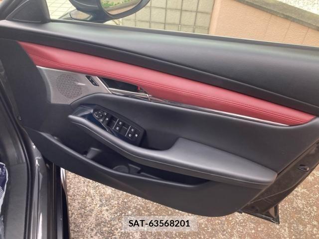 Mazda MAZDA3 2021-12 8743652-12