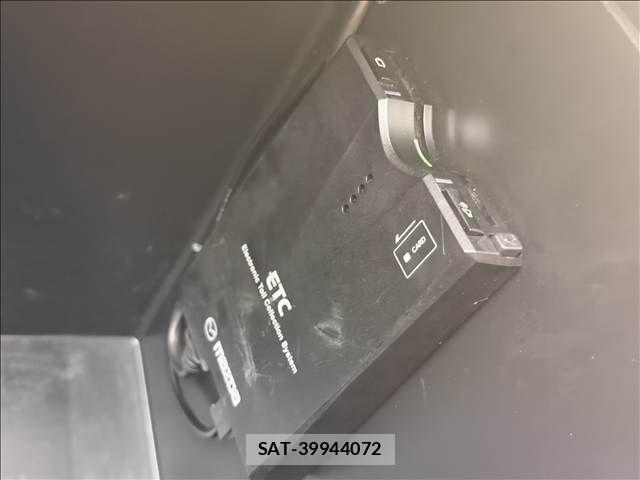 Mazda MAZDA3 2019-07 8743659-15