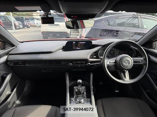 Mazda MAZDA3 2019-07 8743659-1
