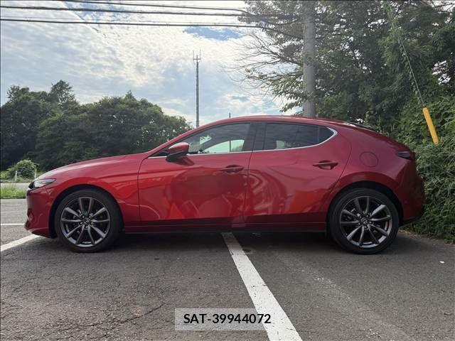 Mazda MAZDA3 2019-07 8743659-5