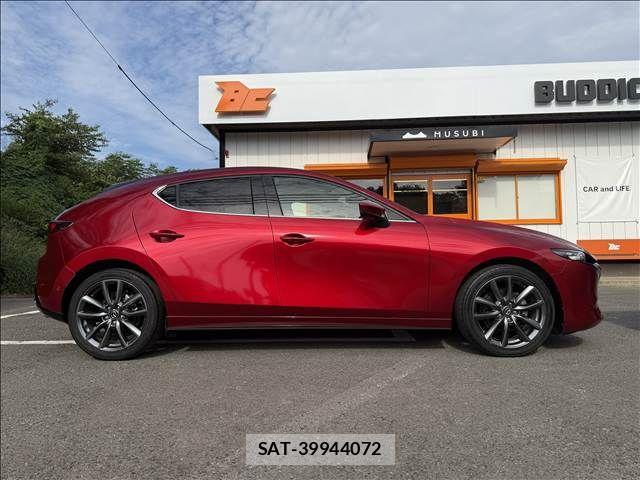 Mazda MAZDA3 2019-07 8743659-6