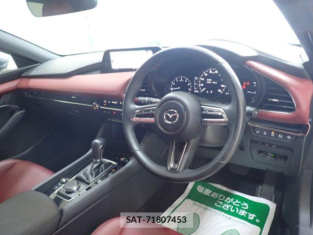 Mazda MAZDA3 2019-08 8830142-1