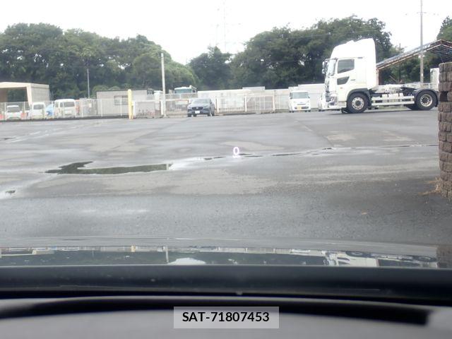 Mazda MAZDA3 2019-08 8830142-19