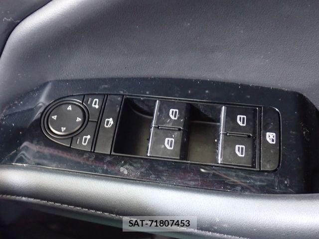 Mazda MAZDA3 2019-08 8830142-20