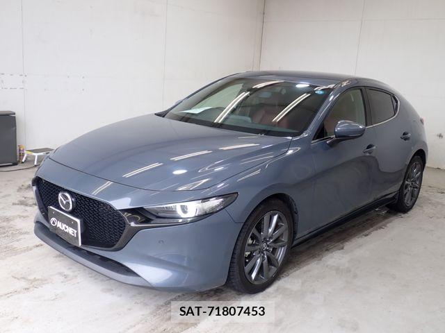 Mazda MAZDA3 2019-08 8830142-6