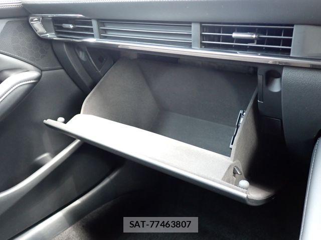 Mazda MAZDA3 2021-06 8830144-17