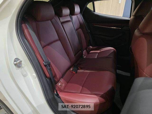 Mazda MAZDA3 2019-09 8830145-9