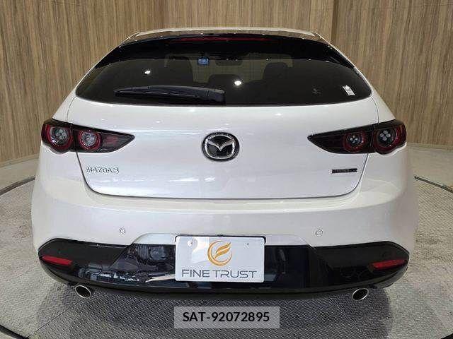 Mazda MAZDA3 2019-09 8830145-18