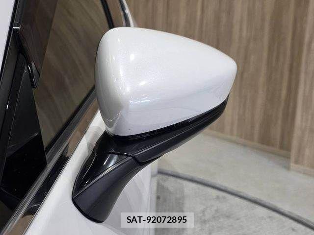 Mazda MAZDA3 2019-09 8830145-23