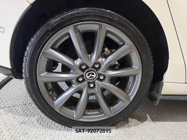 Mazda MAZDA3 2019-09 8830145-26