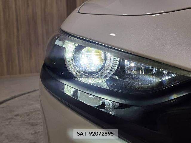 Mazda MAZDA3 2019-09 8830145-28