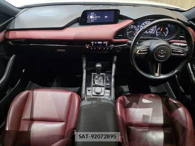 Mazda MAZDA3 2019-09 8830145-2