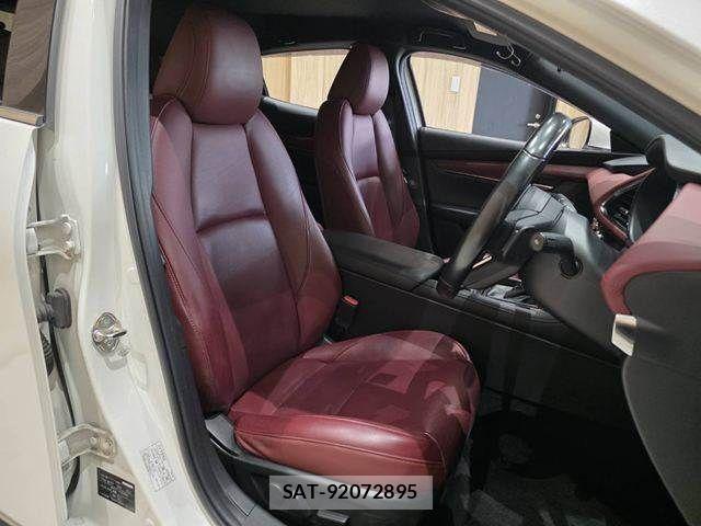 Mazda MAZDA3 2019-09 8830145-8