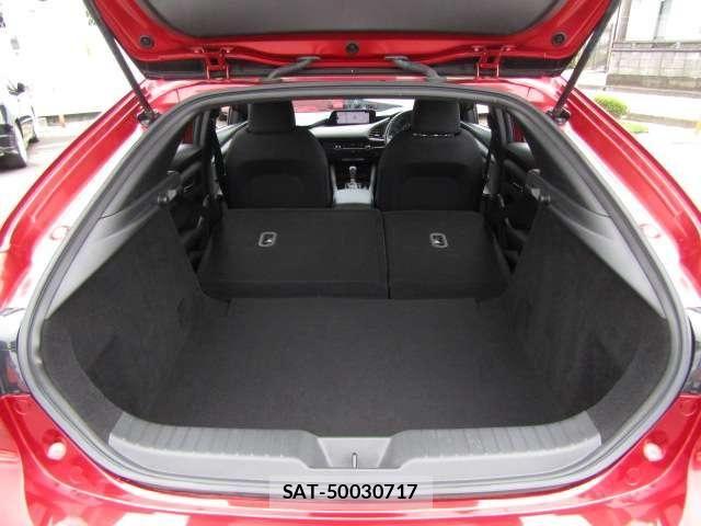 Mazda MAZDA3 2021-12 8830143-10