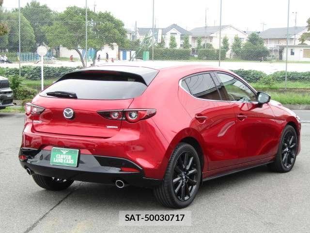 Mazda MAZDA3 2021-12 8830143-17