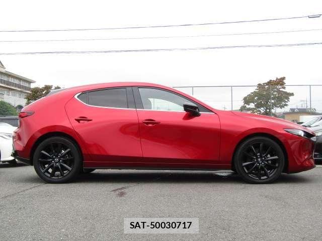 Mazda MAZDA3 2021-12 8830143-25