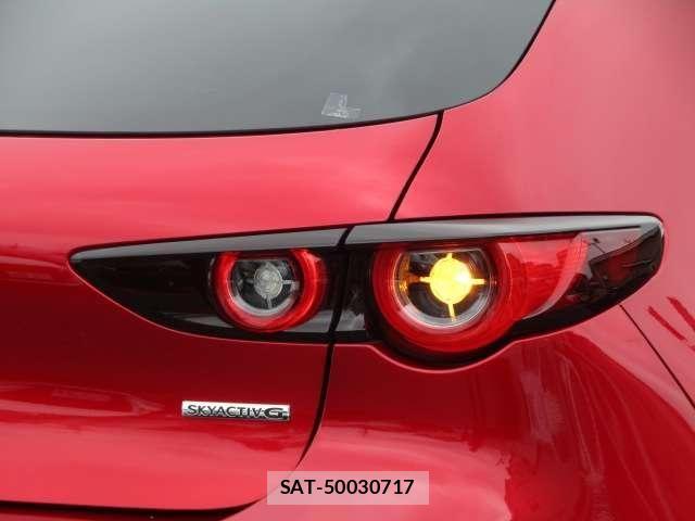 Mazda MAZDA3 2021-12 8830143-27