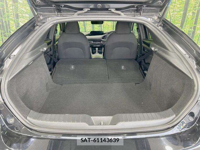 Mazda MAZDA3 2019-09 8830147-9