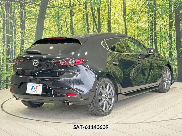 Mazda MAZDA3 2019-09 8830147-16