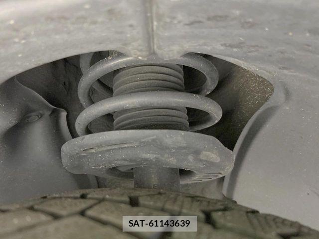 Mazda MAZDA3 2019-09 8830147-19