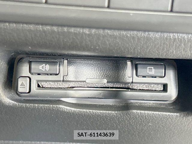 Mazda MAZDA3 2019-09 8830147-6