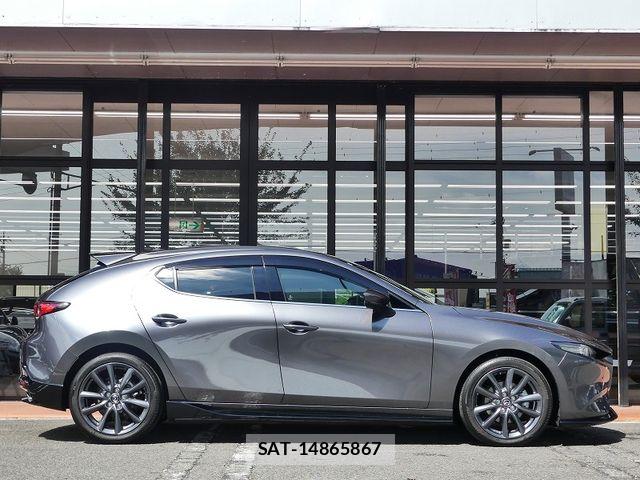 Mazda MAZDA3 2025-01 8849704-6