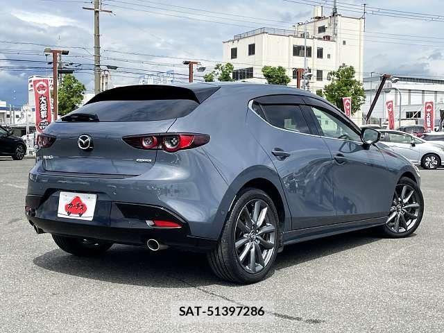 Mazda MAZDA3 2019-05 8849711-2