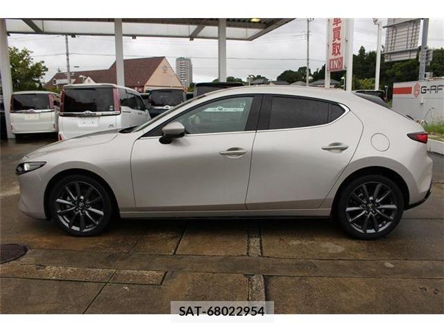 Mazda MAZDA3 2023-07 8849710-9