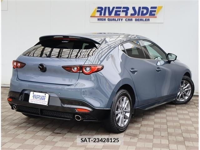 Mazda MAZDA3 2022-07 8880652-2