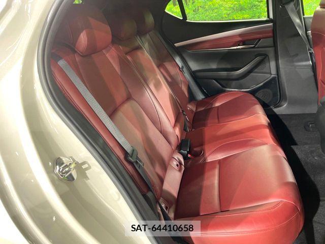 Mazda MAZDA3 2020-06 8883882-8