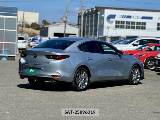 Mazda MAZDA3 2023-02 842867-26