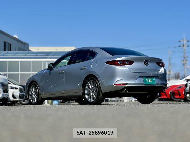 Mazda MAZDA3 2023-02 842867-28