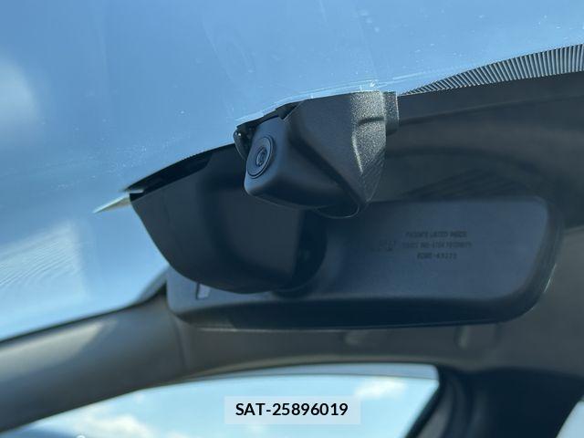 Mazda MAZDA3 2023-02 842867-2