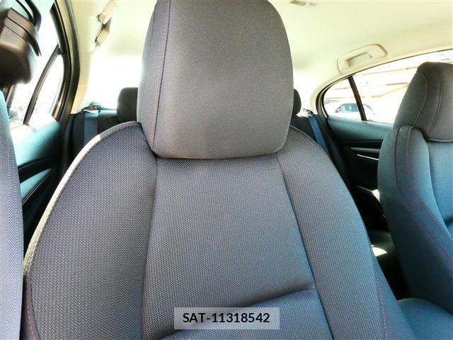 Mazda MAZDA3 2023-08 3907395-18